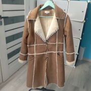 Brązowy elegancki kożuszek 