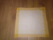 Chusteczka bawełniana do nosa damska naszywka 28 x 26cm żółta PRL