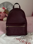 GUESS PLECAK Z KIESZONKĄ