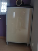 SZAFKA STOJĄCA REGAŁ JAK NOWA