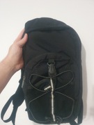 Plecak biegowy czarny uniseks 2 komory odblaski 