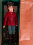 Lalka w stroju regionalnym z porcelany