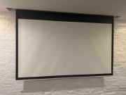 ekran projekcyjny Elektryczny Kraftmann Ideał