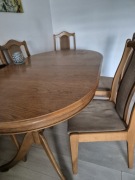 Stół dębowy i 6 krzeseł 