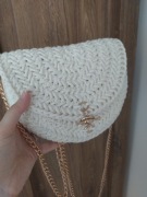 Torebka na szydełku jodełka koktajlowa na łańcuszku 