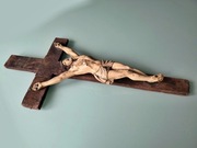 Drewniany krzyż (63,5 cm) z przełomu XIX/XX wieku