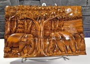 Ręcznie rzeźbiona płaskorzeźba 3D z drewna – słonie w dżungli unikat obraz