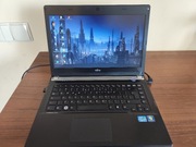 Laptop Fujitsu UH-552