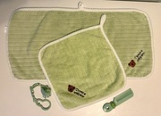 Zestaw ręczników + łańcuszek do smoczka + grzebień dla noworodków