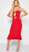 Boohoo koktajlowa midi sukienka z falbaną 38