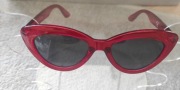 Okulary przeciwsłoneczne czerwone kocie