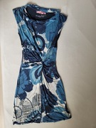 Wiskozowa sukienka w geometryczny wzór DESIGUAL, rozm. M