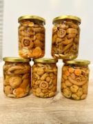 Rydze marynowane tegoroczne w tradycyjnej octowej zalewie. 