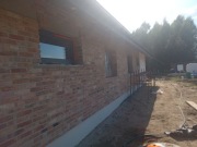 Lico cegły rozbiorkowej