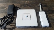 Zestaw Ubiquiti UniFi: Router USG + Cloud Key (UC-CK) – Stan BDB