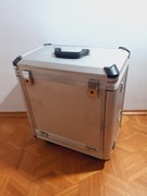 Duża walizka aluminiowa na kółkach 51x45x28