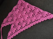 Chustka ażurowa bandana ok 57x27 magenta 
