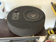 Subwoofer aktywny Audio System w miejsce koła zapasowego