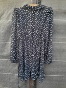 Śliczna przewiewna Czarna sukienka w Białe kropki Rozmiar m38 