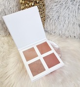 Revolution Pro Paletka bronzerów do twarzy 4 odcienie 