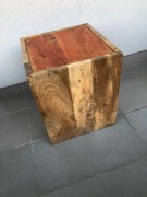 Stolik kawowy kwadratowy z mango 40x40x48cm