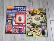 Kalendarz na 2002 i 2004 r.,Kram z robótkami 