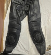 Spodnie motocyklowe skórzane RST gt ce r. M -32