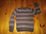 Sweter chłopięcy 122-128 szary  Marks & Spenser