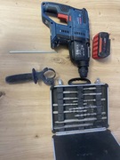 BOSCH Młot udarowo-obrotowy 