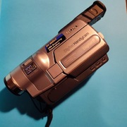 Kamera Sony DCR-TRV250E - czytaj opis 