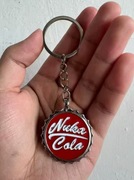 Fall-out brelok 2024, film ten sam emaliowany łańcuszek z wisiorkiem