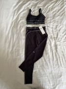 Komplet Alo Yoga Top + Legginsy