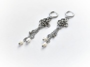 Kolczyki chainmaille z perłami i łańcuszkami fairycore gothic witchy