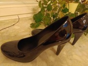 Czółenka ECCO skórzane, czarne lakier, nowe, r.39