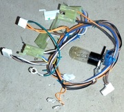 Samsung model ME73M, wiązka kabli przewodów z żarówką,