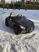 Mercedes Benz nowy samochód na akumulator