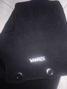 Dywaniki welurowe Toyota Yaris Hybryda 2023 NOWE