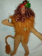 Mattel Barbie Pink Label Collection czarodziej z Oz Tchórzliwy lew Ken