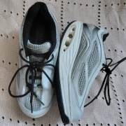 RYN buty zdrowotne z kołyskową podeszwą łódki troy 35