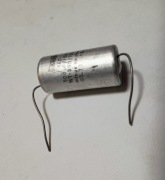 Kondensator elektrolityczny 500uF/15V UNITRA ELWA