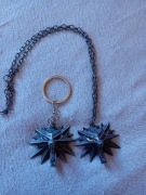 Zestaw Wiedźmin . Naszyjnik i brelok