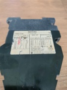 Stycznik przemysłowy 3 biegunowy Siemens 3TB42 17-0A