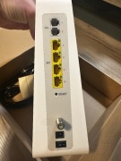 Router CH7465LG-LC DOCSIS 3.0 Dual-Band Wi-Fi 4x LAN 2x VoIP