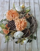 Kompozycja wianek stroik na cmentarz grób pomnik Wszystkich Świętych 