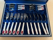 Komplet sztućcy Gerlach z porcelanową rękojeścią Ćmielów