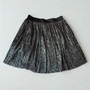 Błyszcząca spódniczka mini srebrno-czarna rozkloszowana Sinsay r. M