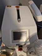 Laser do usuwania tatuażu 