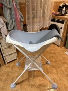 Zestaw beaba ze stojakiem i leżaczkiem 