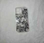 Etui na iPhone 15 Pro Max – czaszki