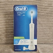 Oral-B Vitality 100 Szczoteczka Elektryczna Do Zębów . Cena do negocjacji.